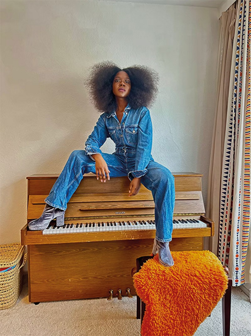 Salon  -  Emily Intsiful: Hommage an Nina Simone